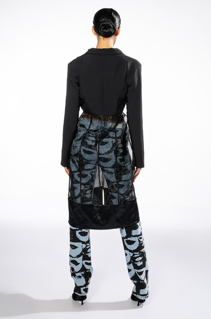 Detail View Gilded Age Mesh Trench
