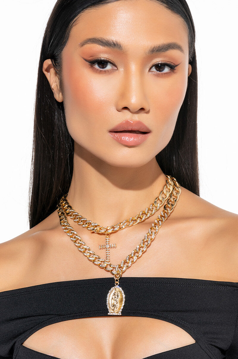 Front View Giving Off Good Vibes Chain Necklace Set