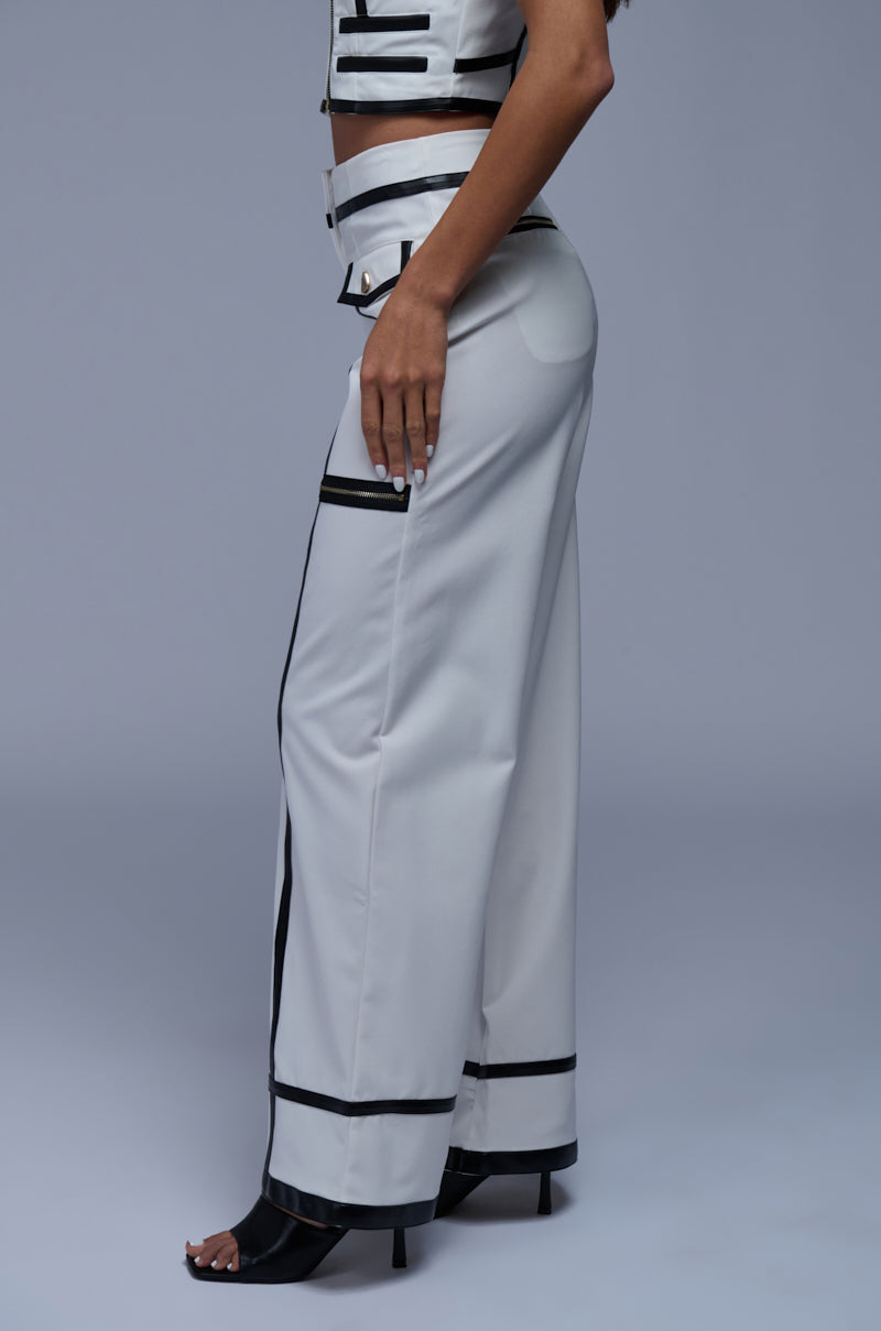Side View Hamptons Trimmed Trouser