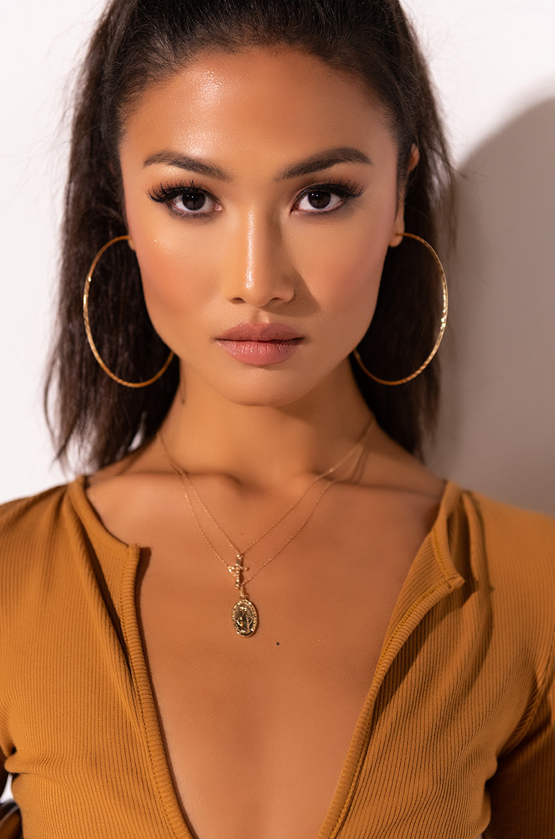 HOLY NIGHTS NECKLACE view 0