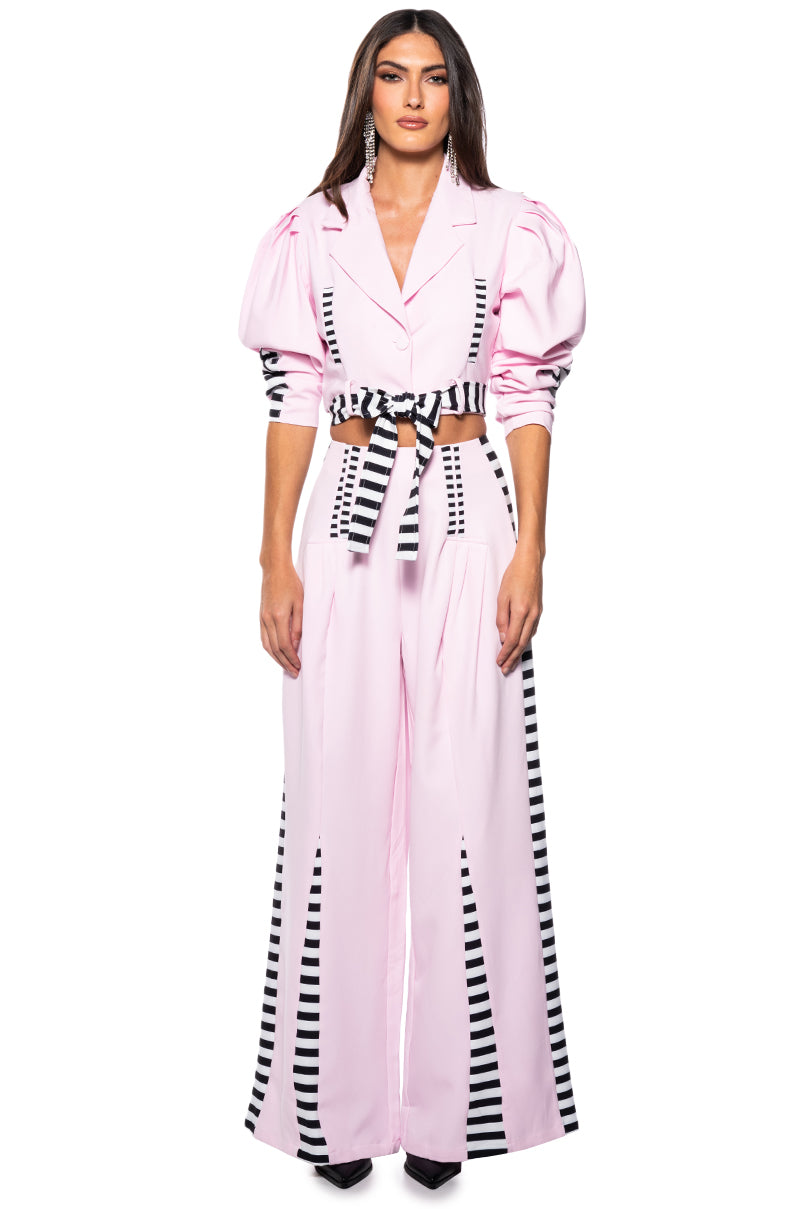 Extra View Hot Girl Striped Crop Blazer