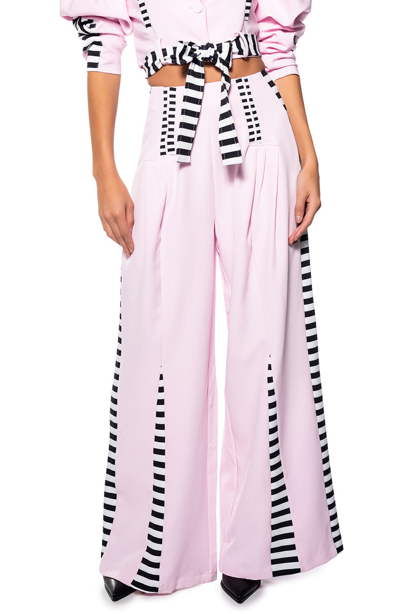 Front View Hot Girl Striped Statement Trouser