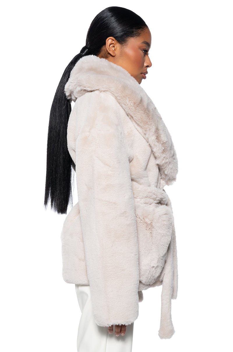 Hugging Jacket HUG TIGHT FAUX FUR JACKET – AKIRA