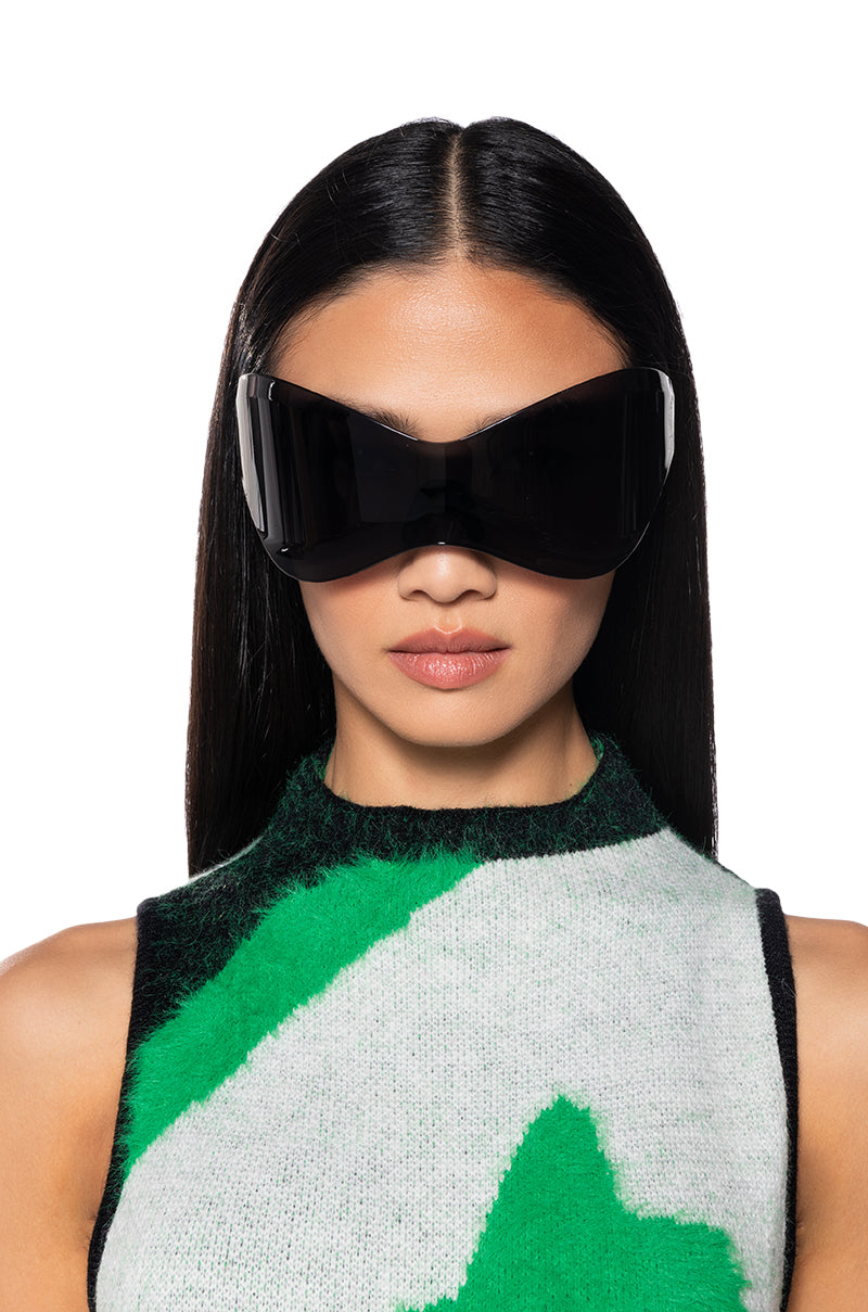 Front View Inferno Oversized Sunnies