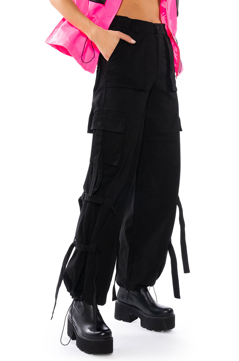 Side View It Is Back Cargo Pants