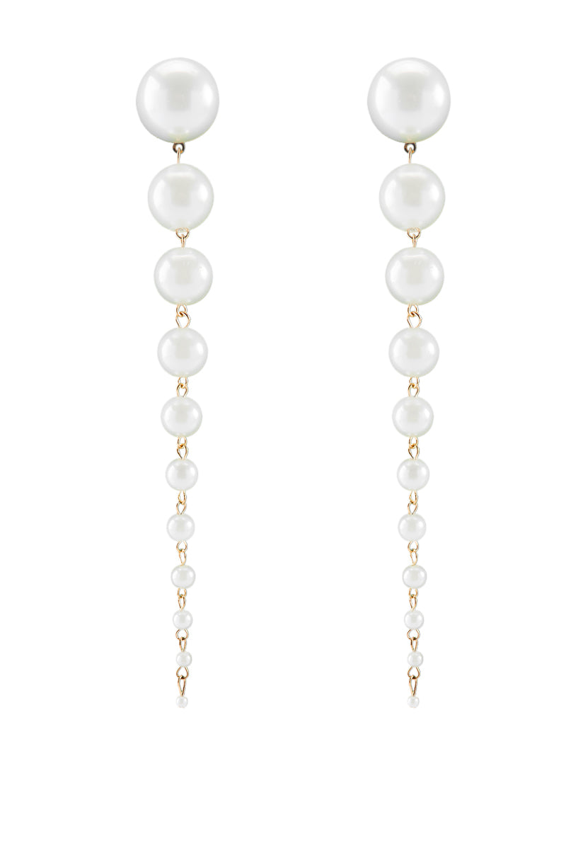 Side View Its A Lifestyle Pearl Earring 5