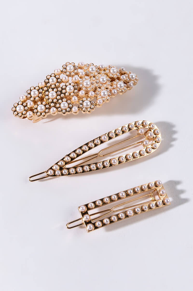 Side View Its The Pearls For Me Hair Clip Set