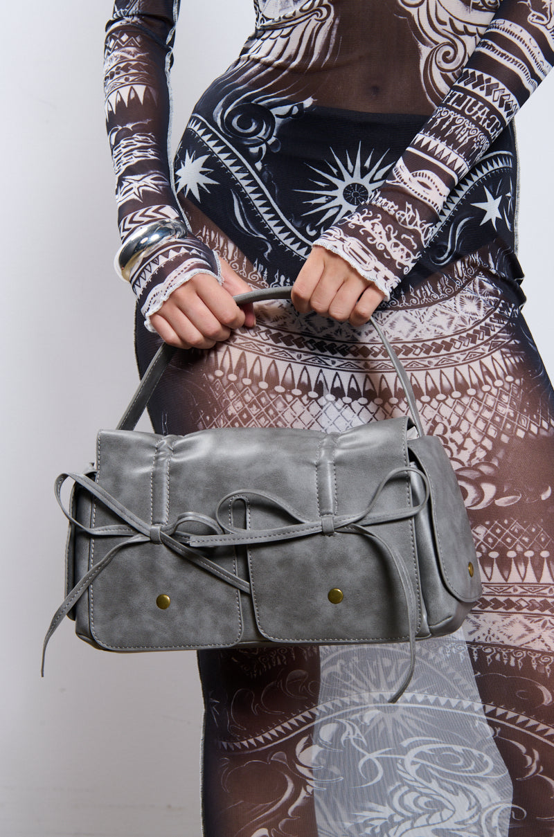 Front View Iykyk Pu Bow Purse