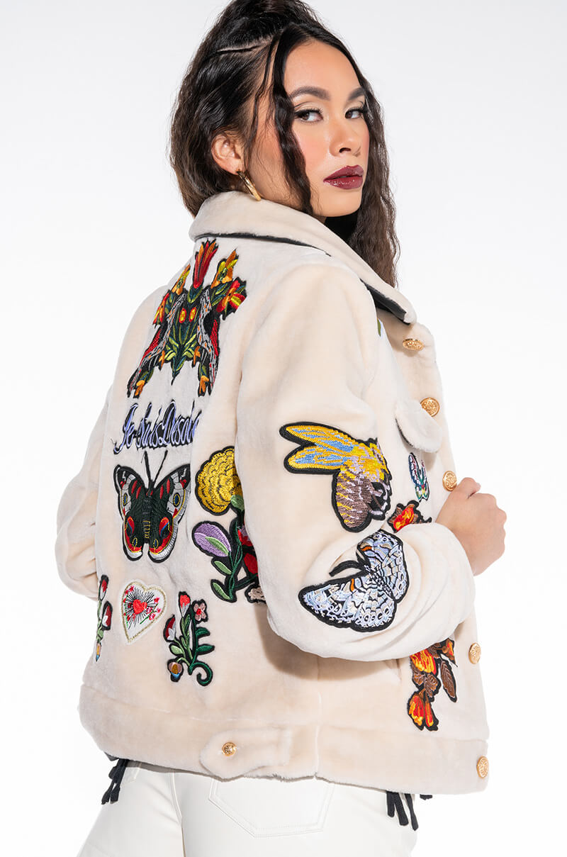 Side View Je Suis Desole Sherpa Shacket