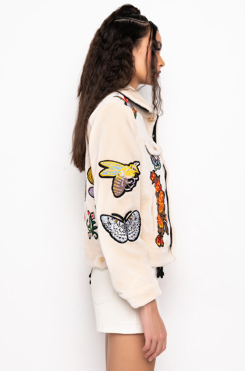 Full View Je Suis Desole Sherpa Shacket