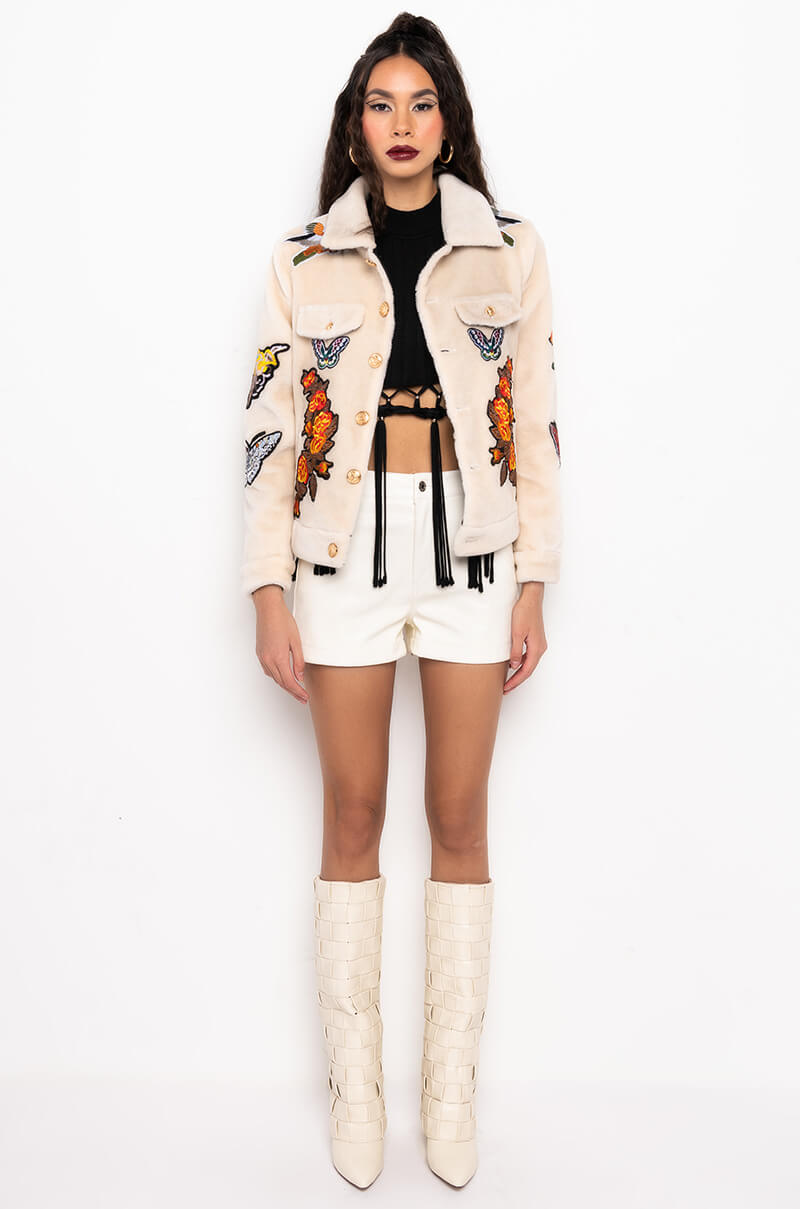 Extra View Je Suis Desole Sherpa Shacket