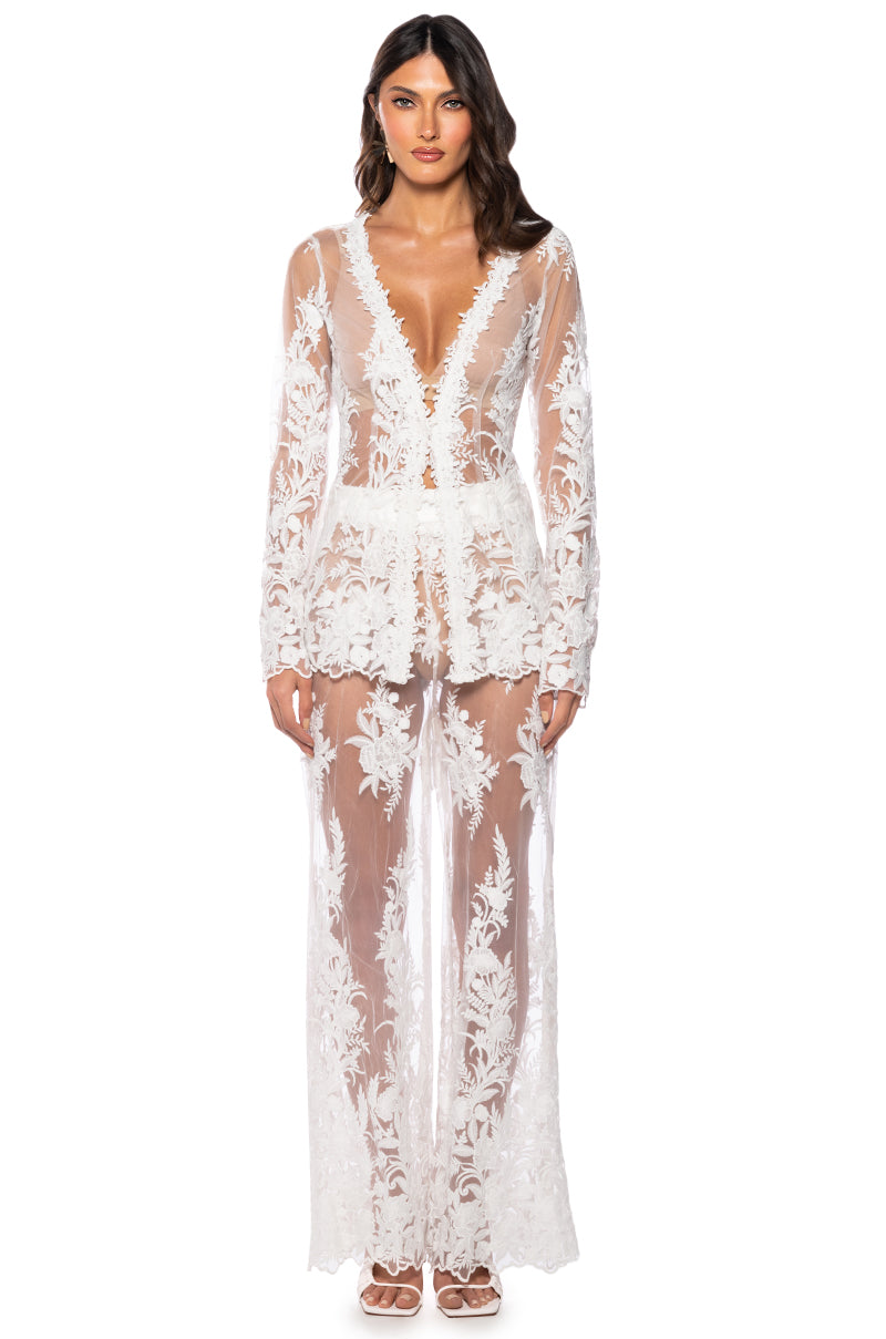 Extra View Kai Lace Spring Straight Leg Trouser In White