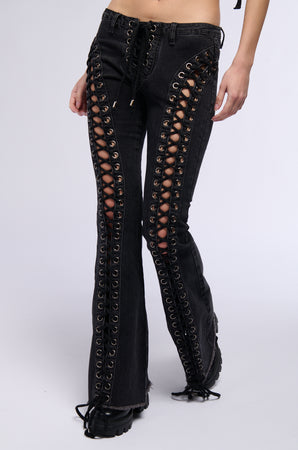 KAT LACE UP LOW RISE FLARE JEANS – AKIRA