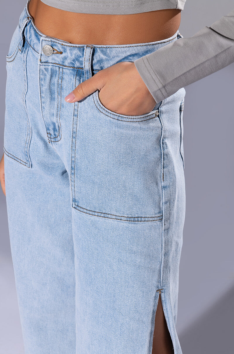 Extra View Lasting Lover High Rise Side Slit Jeans
