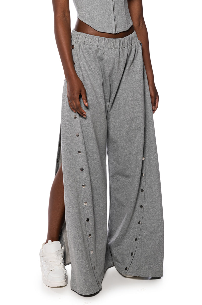 Side View Londyn Snap Sides Sweatpant