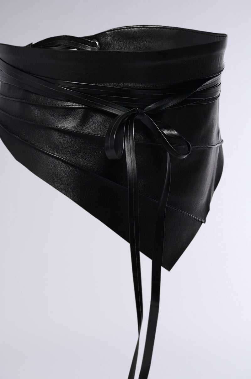 Full View Look Back At It Faux Leather Waist Belt