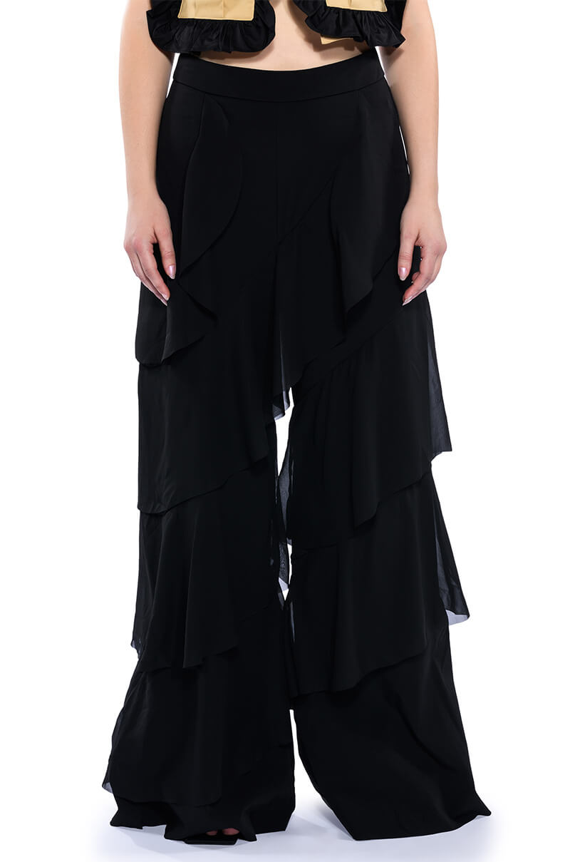Front View Loren Ruffle Detailed Pants