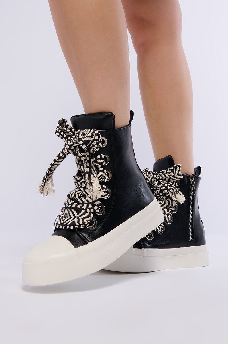 LUKKA HIGH TOP SNEAKER IN BLACK view 0