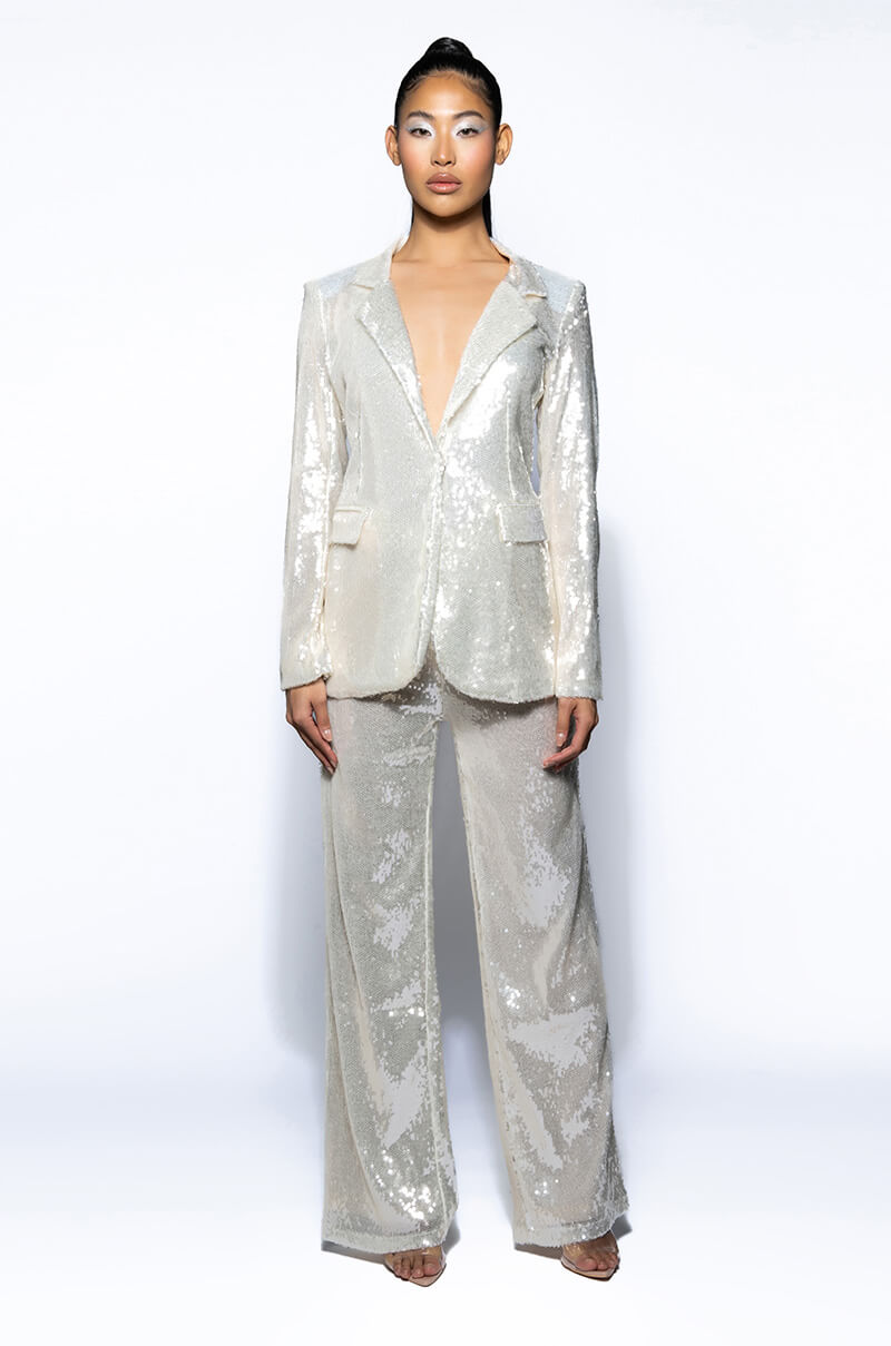 MAIN CHARACTER SEQUIN BLAZER AND SUIT PANT – AKIRA