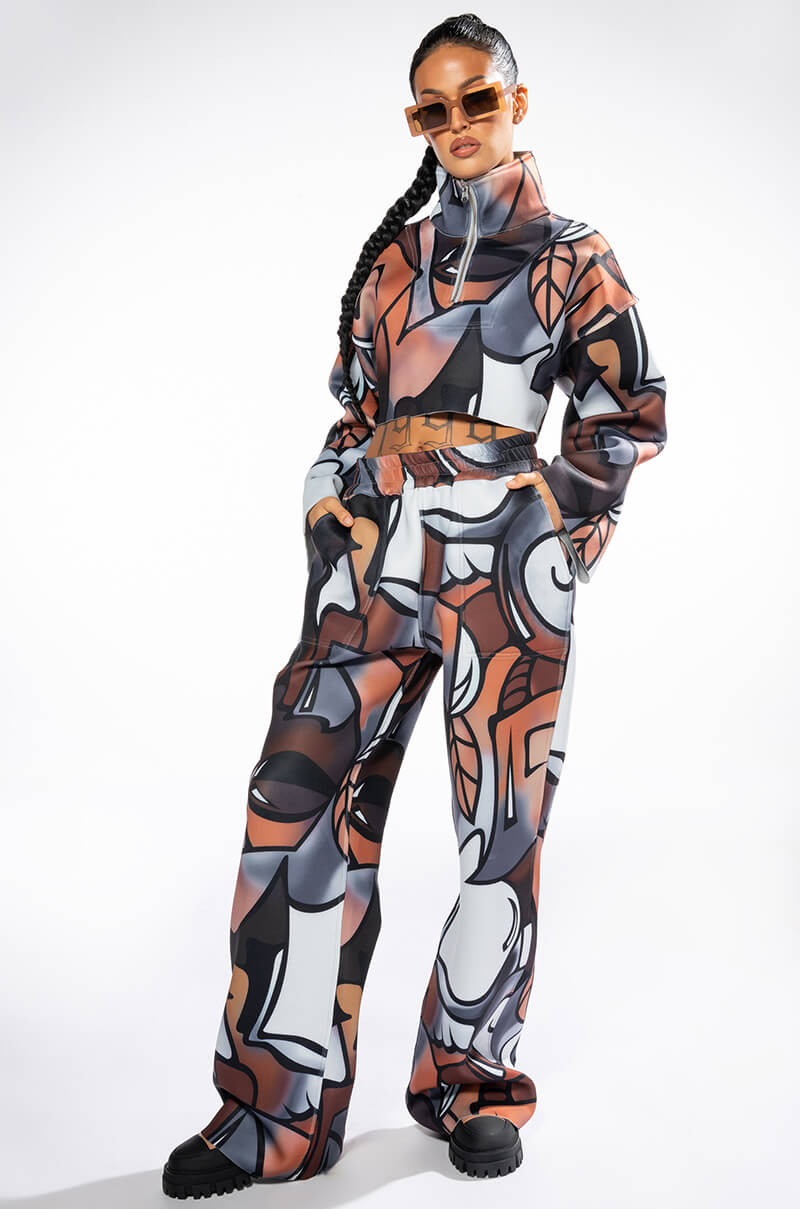 Side View Main Squeeze Reversible Printed Scuba Wide Leg Jogger 1