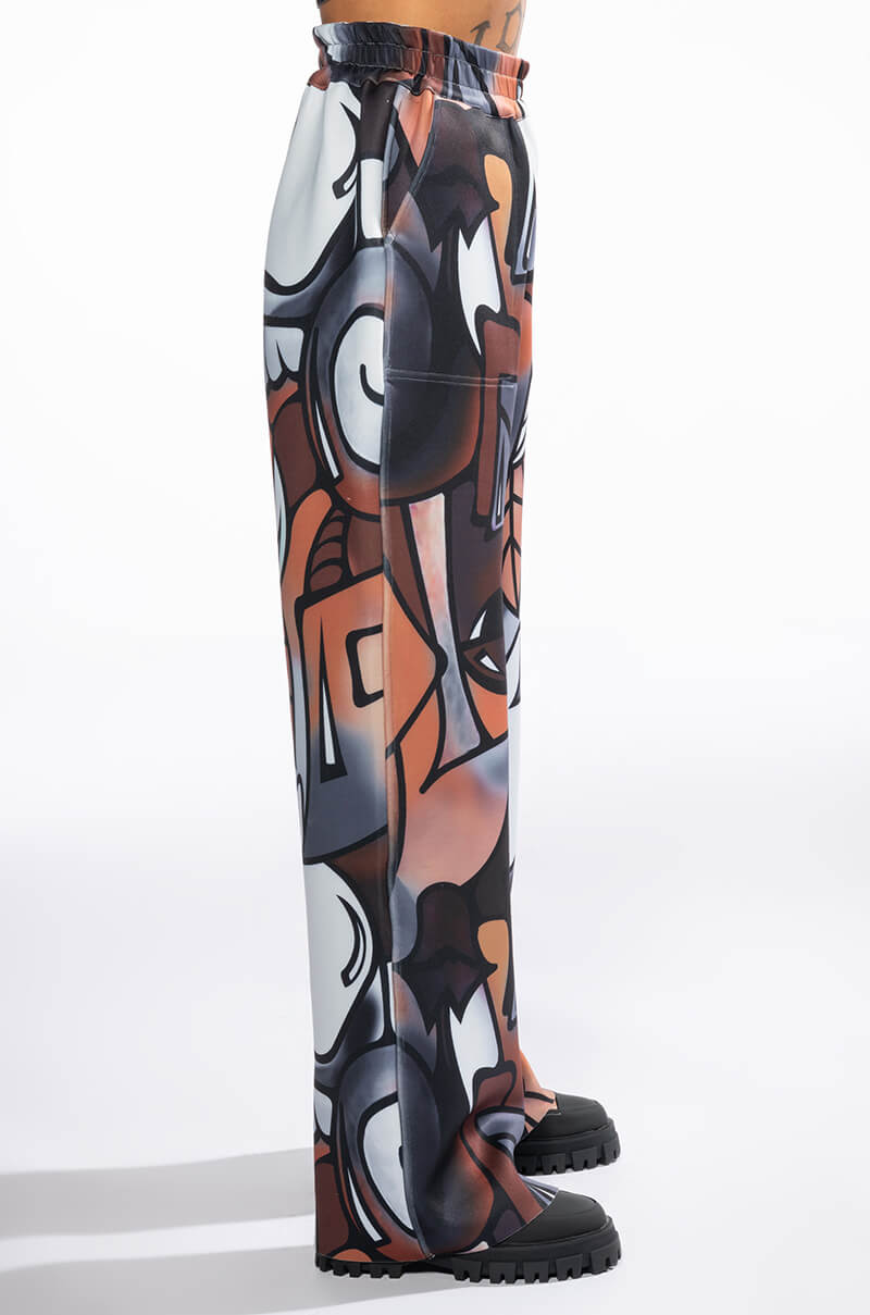 Detail View Main Squeeze Reversible Printed Scuba Wide Leg Jogger 5