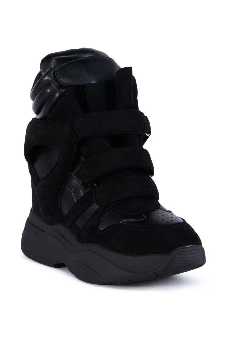 MARANTO CHUNKY BLACK SNEAKER – AKIRA