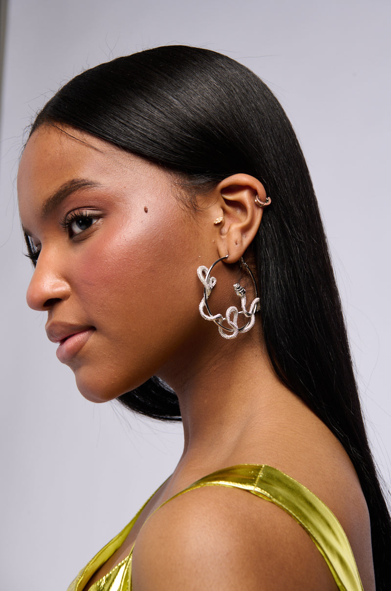 SNAKE HOOP EARRING IN SILVER view 0