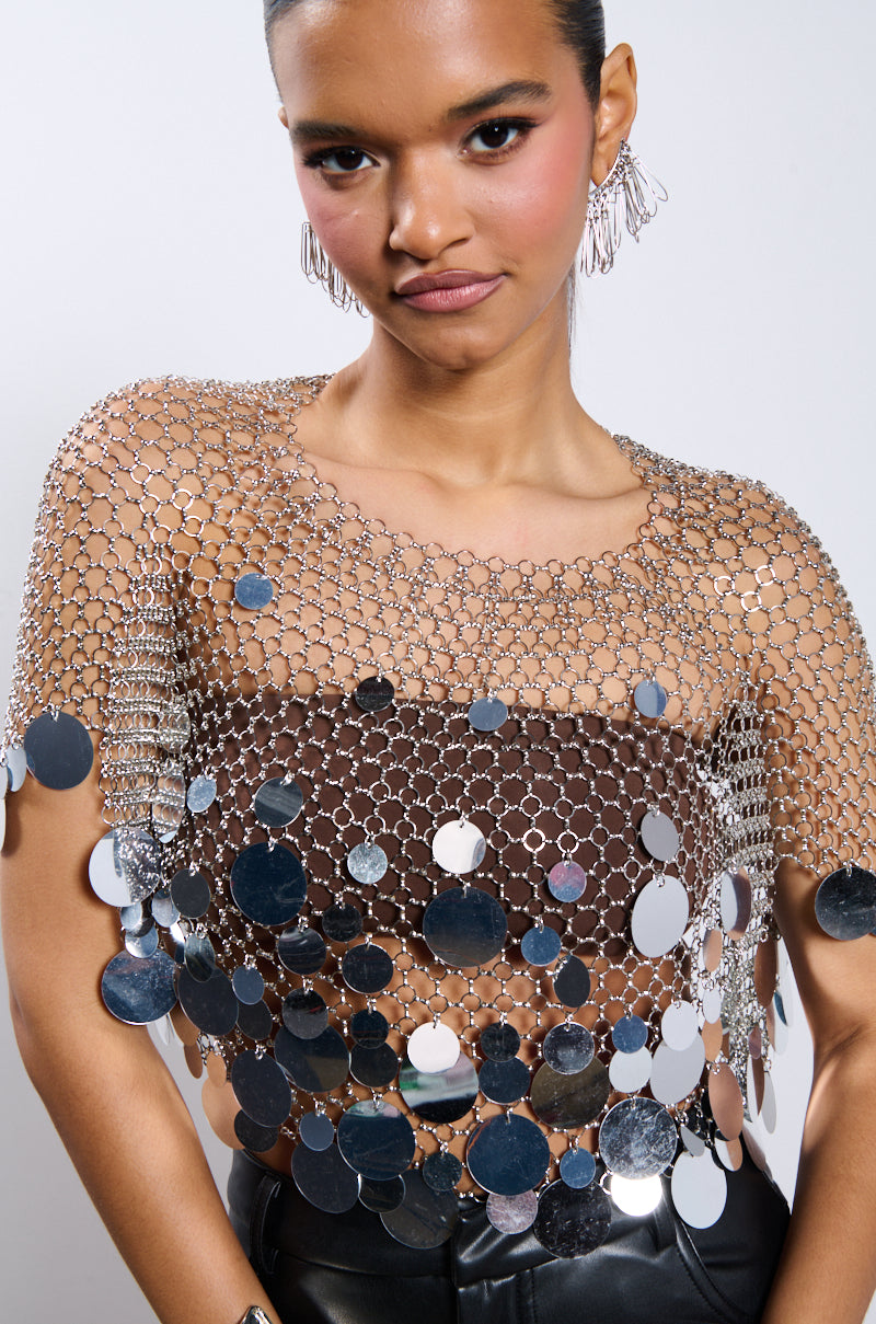 Extra View Metallic Sequin Chain Metal Top