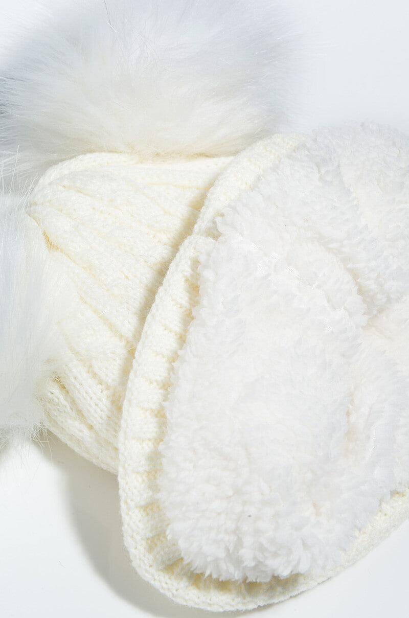 Detail View Mickey Beanie in White White
