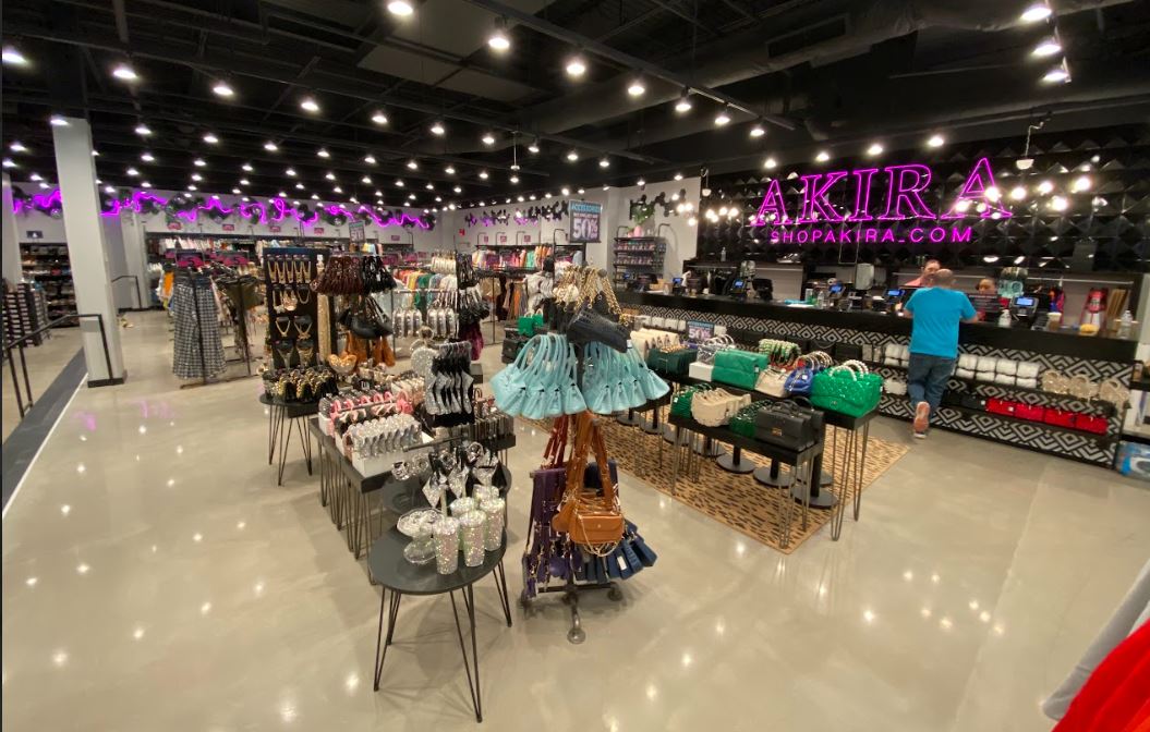 AKIRA Menlo Park Mall Edison - Store & Personal Stylists