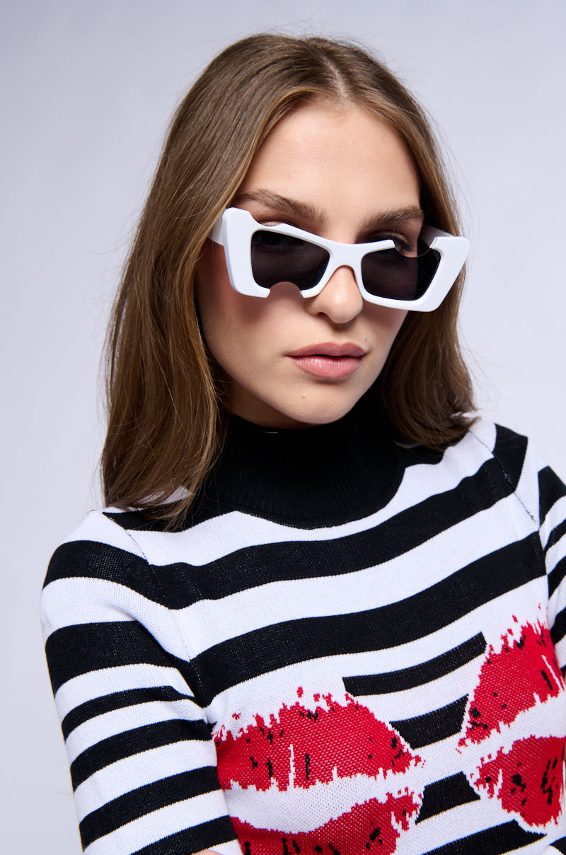Front View Mod Sunglasses