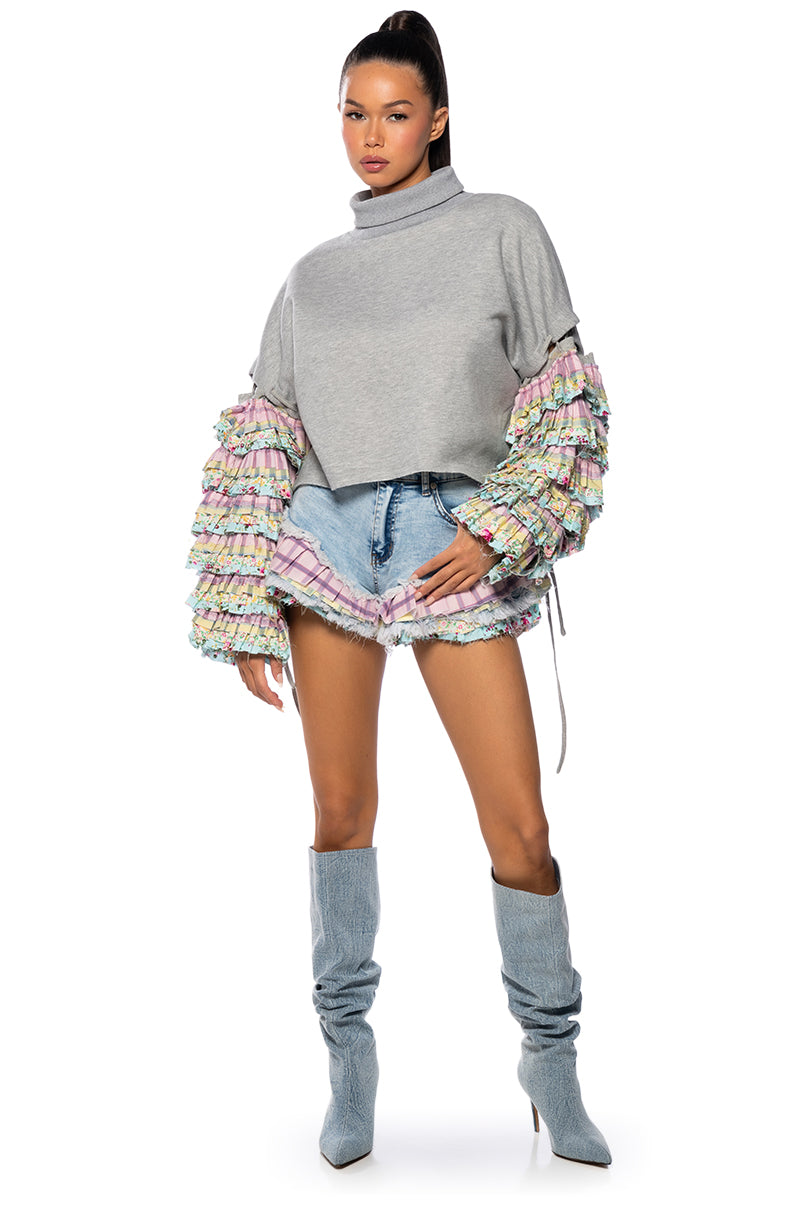 Detail View Modern Essence Ruffle Denim Short