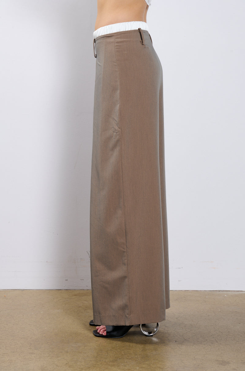 Side View Modern Life Trouser