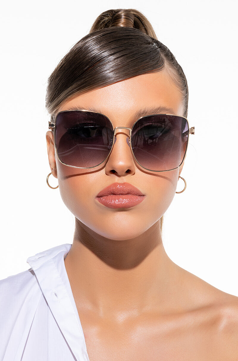 MY OWN LANE SUNNIES view 0