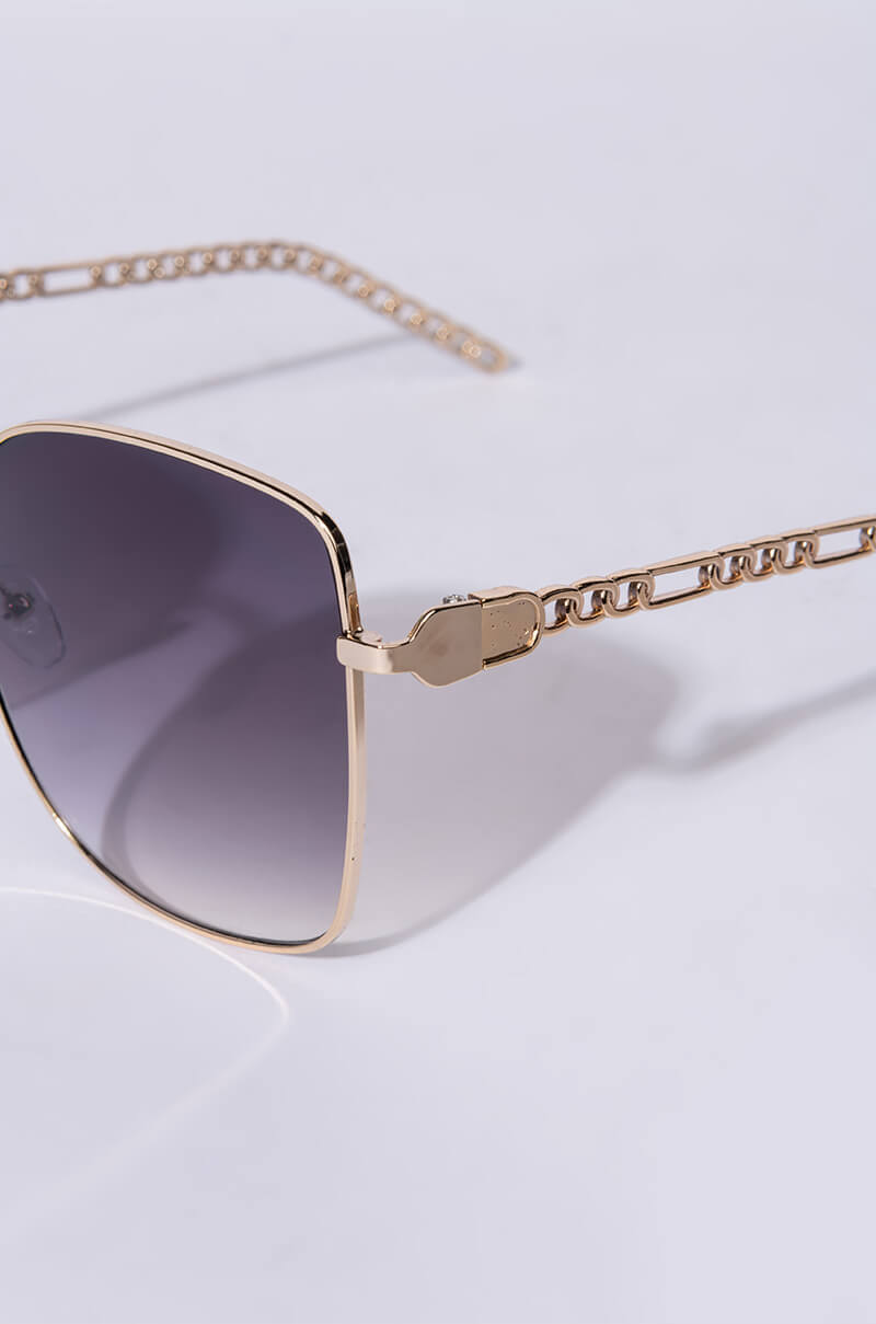 Detail View My Own Lane Sunnies