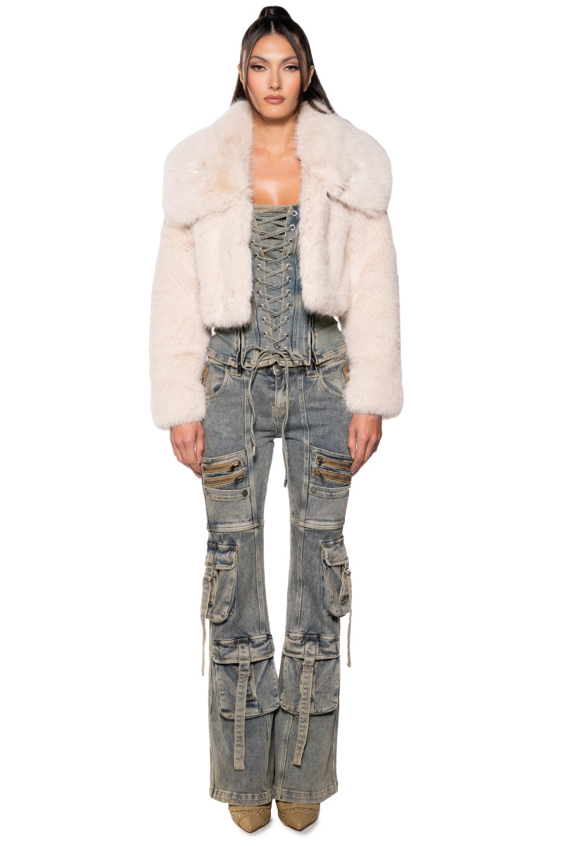 Extra View Nefty Faux Fur Jacket In Cream