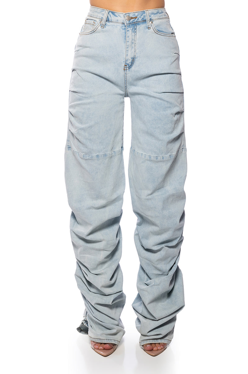 Extra View Never Change Ruched Relaxed Fit Jeans