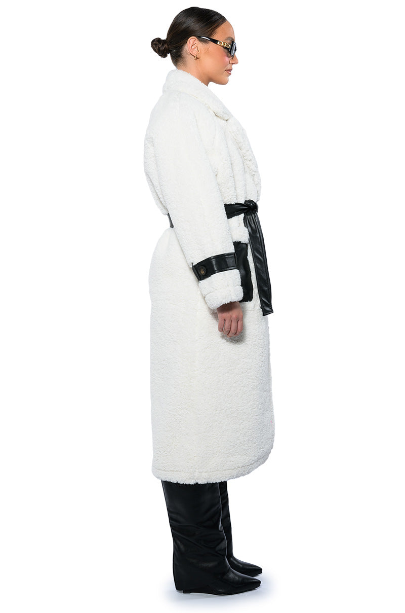 Extra View Nina Teddy Coat With Pu Trim