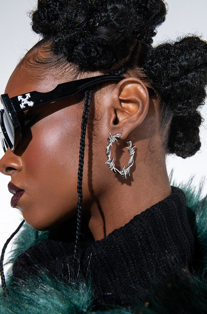 NO FEELINGS SILVER BARBED WIRE HOOPS view 0