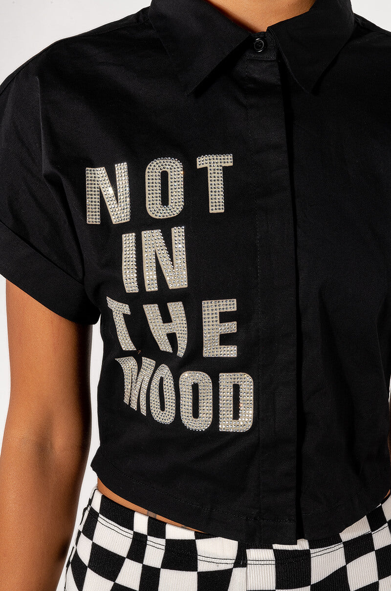 Extra View Not In The Mood Cropped Button Down Blouse
