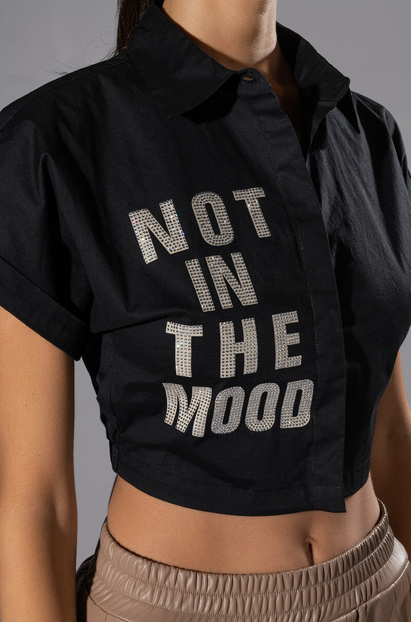 Extra View Not In The Mood Cropped Button Down Blouse