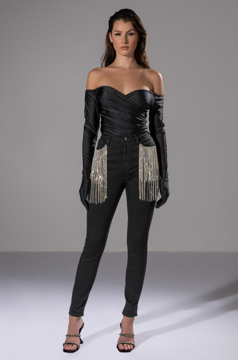 Side View Nothin Better Rhinestone Pocket Skinny Jeans