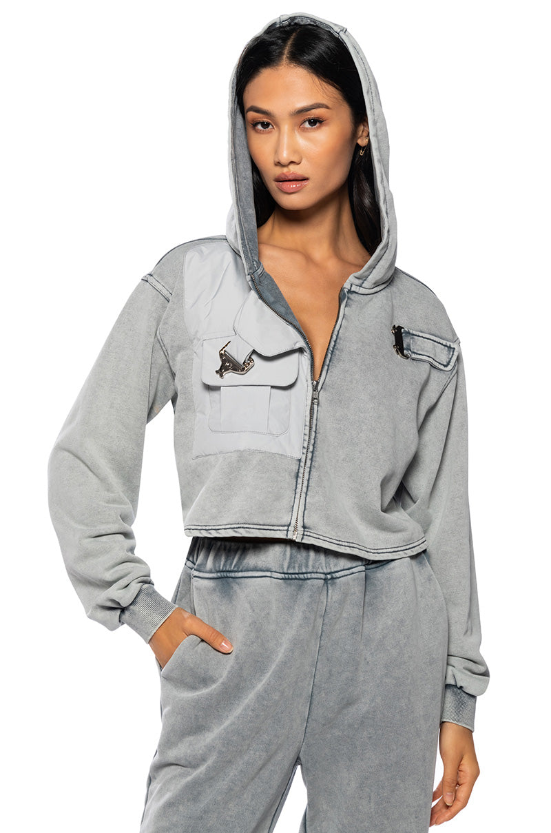 Front View Off Duty Pocket Detail Sweatshirt