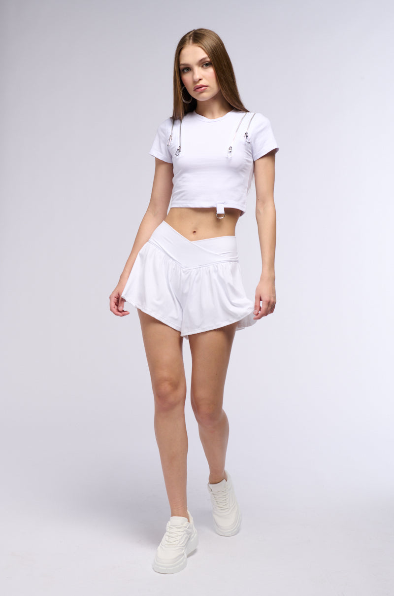 Detail View On The Move Ruffle Short In White