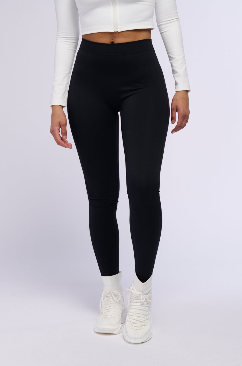 Front View On The Run Ruched Legging In Black 0
