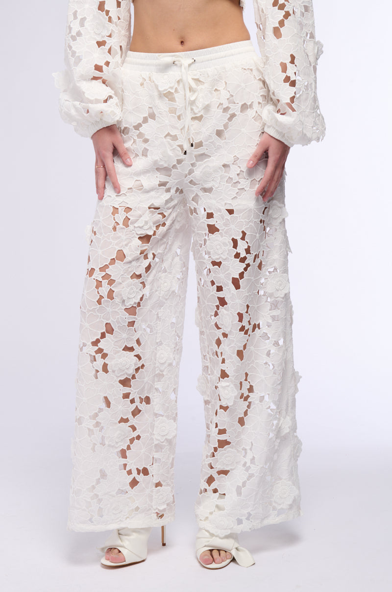 Front View One Last Night Floral Wide Leg Pant 0