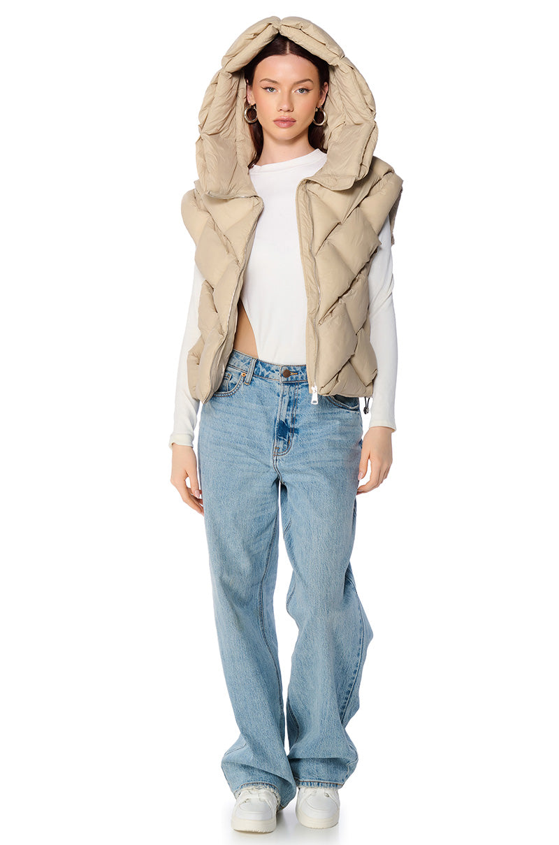 Back View Paddington Weave Puffer Vest In Tan 3