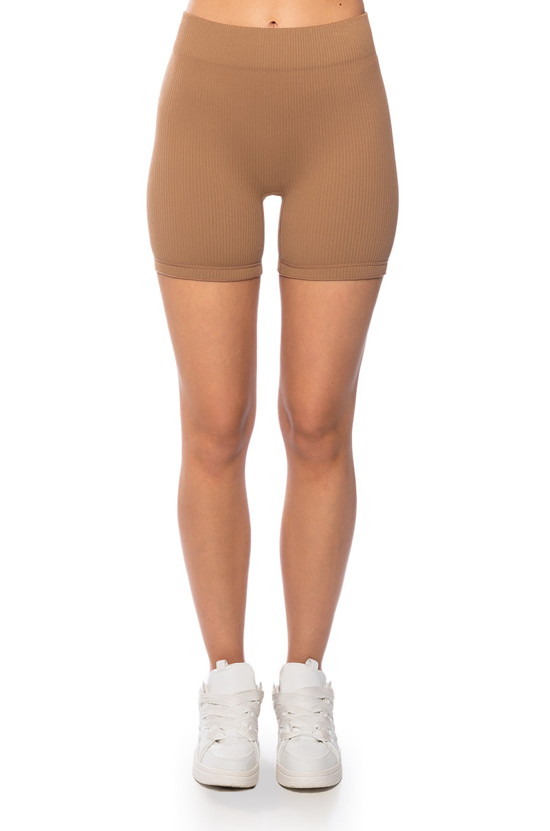 Detail View Paxton Lisa Hi Rise Biker Short