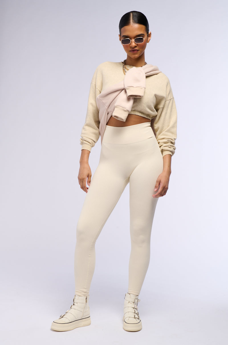 Detail View Paxton Ribbed Legging In Ivory