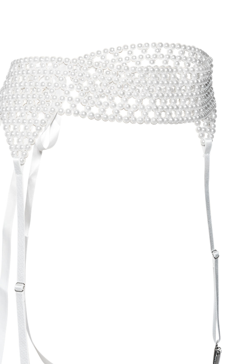PEARL PLEASE GARTER BELT AKIRA PEARL PLEASE GARTER BELT AKIRA